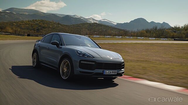 Porsche Cayenne Turbo GT breaks cover with a ‘Ring record