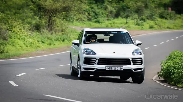 Porsche Cayenne Right Front Three Quarter