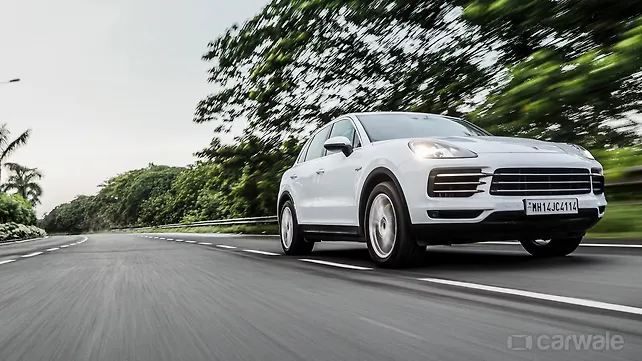 Porsche Cayenne Right Front Three Quarter