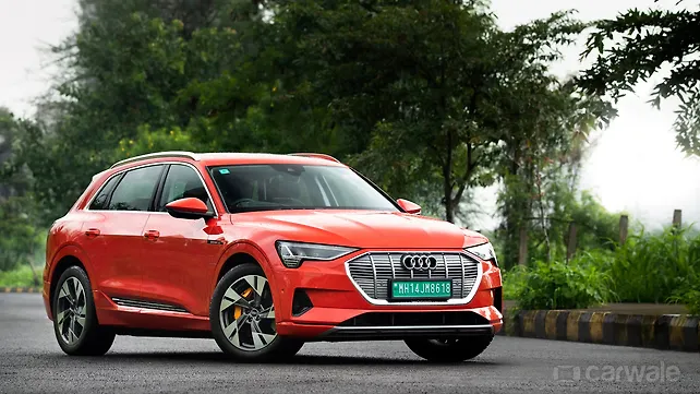 Audi e-tron Right Front Three Quarter Audi e-tron Right Front Three Quarter
