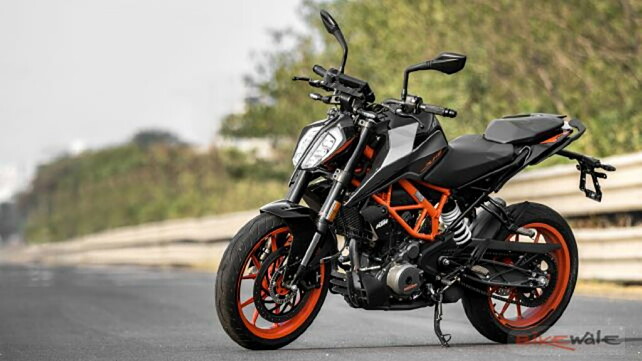 KTM 390 Duke, 390 Adventure, RC 390 become costlier by up to Rs 10,441 ...