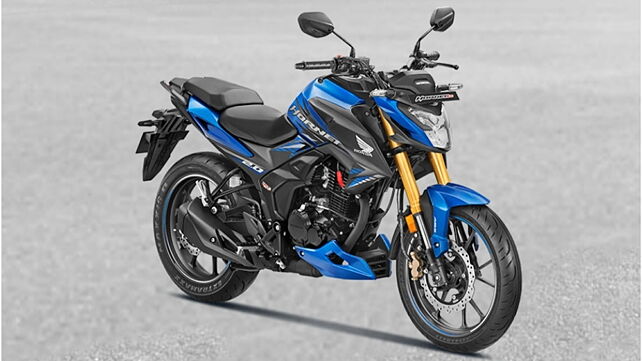Honda Hornet 2.0 become costlier by Rs 1,574