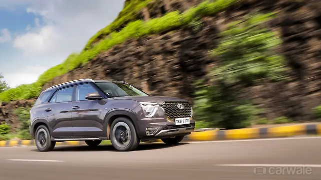 Hyundai Alcazar [2021-2023] Right Front Three Quarter