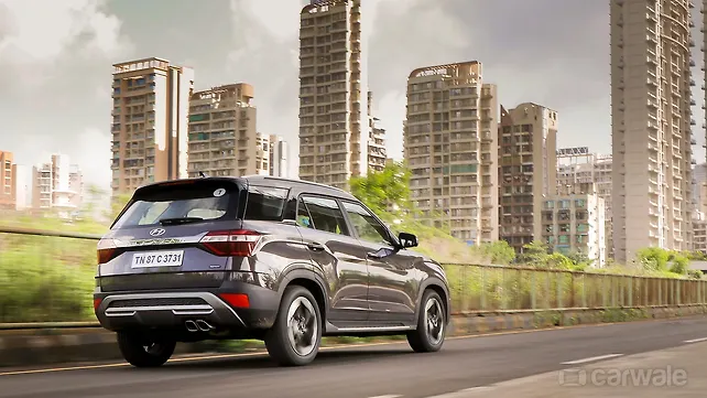 Hyundai Alcazar [2021-2023] Right Rear Three Quarter