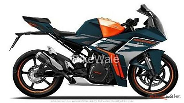 2022 KTM RC 390 spotted testing!