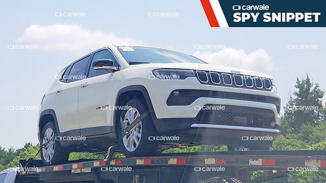 Jeep Compass mild-hybrid spotted undisguised