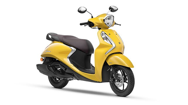 Yamaha Fascino 125 Fi Hybrid available in 9 colour options