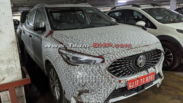 MG ZS Petrol spied testing; more details emerge
