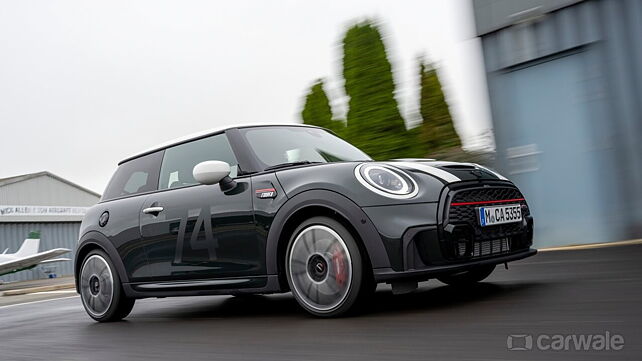 Mini Cooper Anniversary edition - Now in Pictures