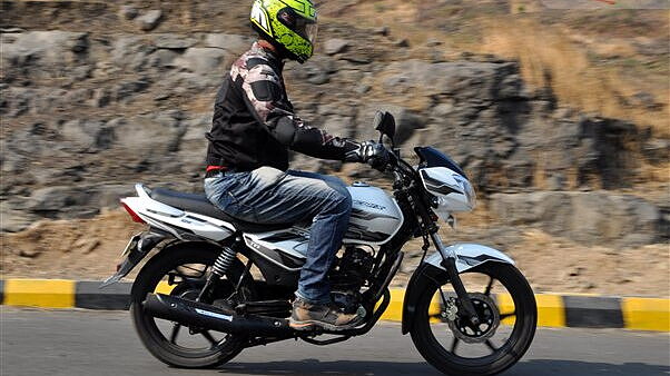 Tvs phoenix 125 online on road price