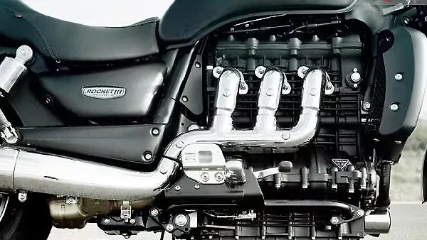 triumph rocket 3 r engine