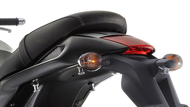 Moto Guzzi Griso 1200 8V SE Tail lamp