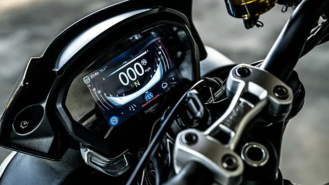 Street triple sales s specs
