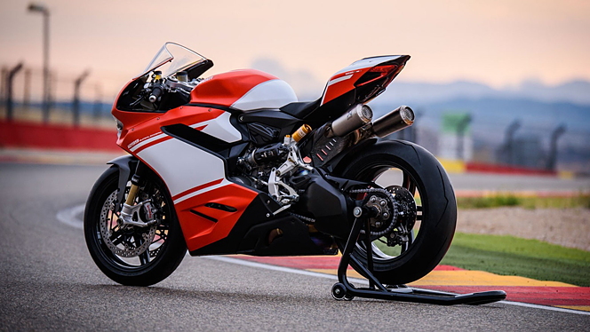 Ducati panigale deals superleggera price