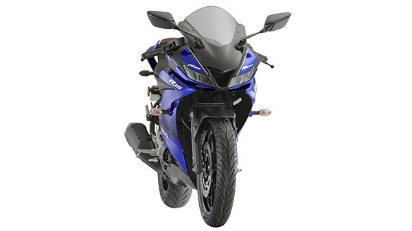 R15 v3 bs6 price deals on road