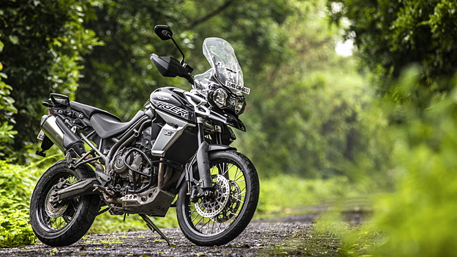 Triumph tiger 800 store xcx on road price