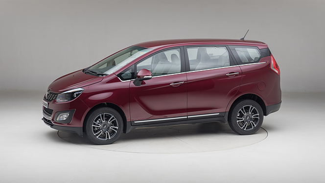 Mahindra Marazzo M2 7 STR Price in India - Features and Specs, Marazzo ...