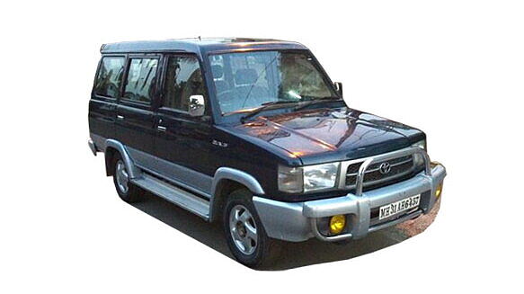 Toyota Qualis [2000-2002]