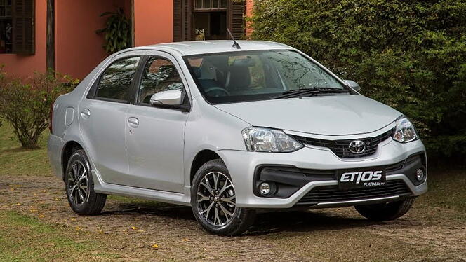 Discontinued Platinum Etios Limited Edition Petrol on road Price ...