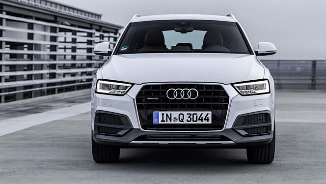 Audi Q3 [2017-2020] Front View
