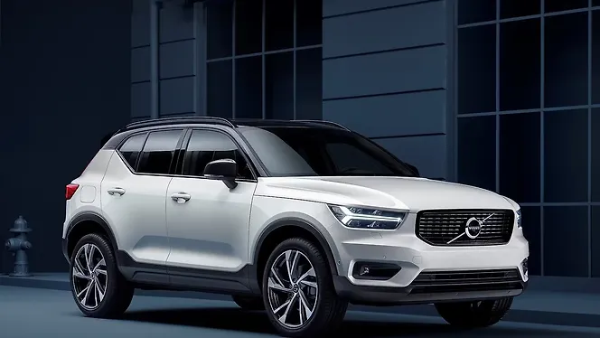 Discontinued XC40 [2018-2022] D4 R-Design on road Price | Volvo