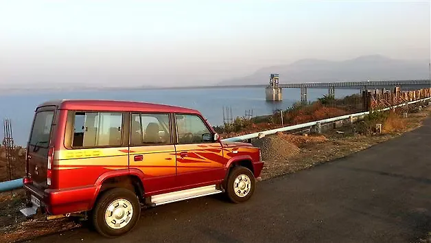 Tata Sumo Gold Images Colors Reviews Carwale