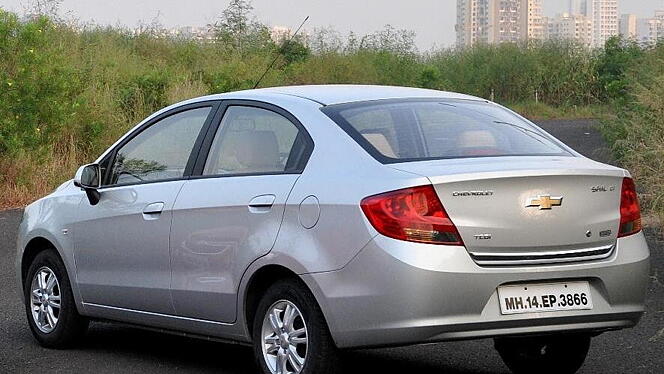 Chevrolet Sail Price - Images, Colors & Reviews - CarWale