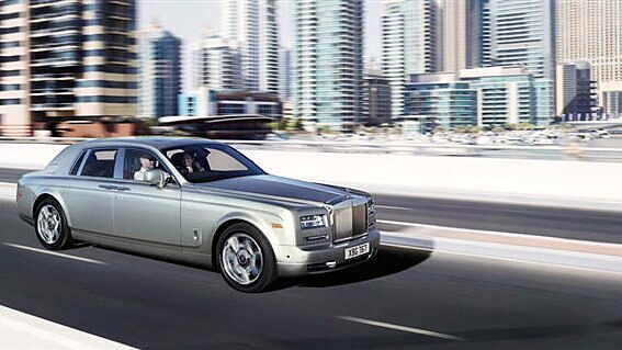 Rolls-Royce Phantom Price - Images, Colours & Reviews - CarWale