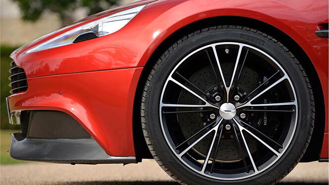 Aston Martin Vanquish [2012-2019] Wheels-Tyres