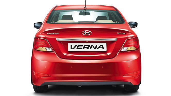 Hyundai Fluidic Verna 4S [2015-2016] Rear View