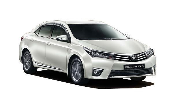 Discontinued Toyota Corolla Altis 2014 2017 Price Images