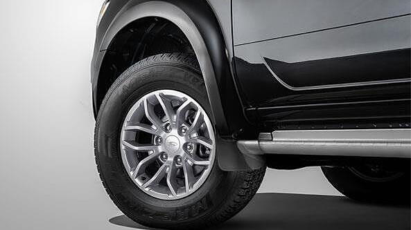 Ford Endeavour [2014-2015] Wheels-Tyres