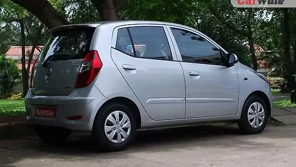 Hyundai i10 [2010-2017] Left Rear Three Quarter
