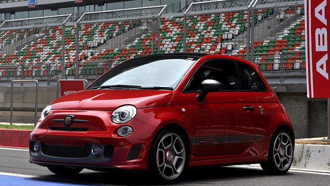Fiat 500 Price - Images, Colors & Reviews - CarWale