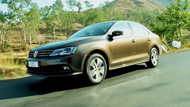 Volkswagen Jetta Left Side View