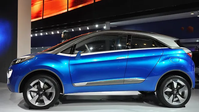 Tata Nexon [2017-2020] Left Side View