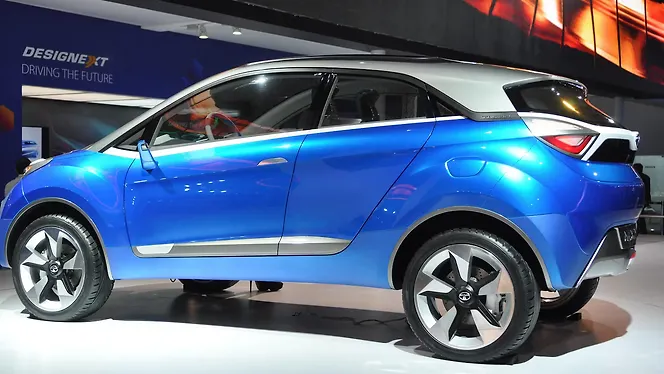 Tata Nexon [2017-2020] Left Rear Three Quarter