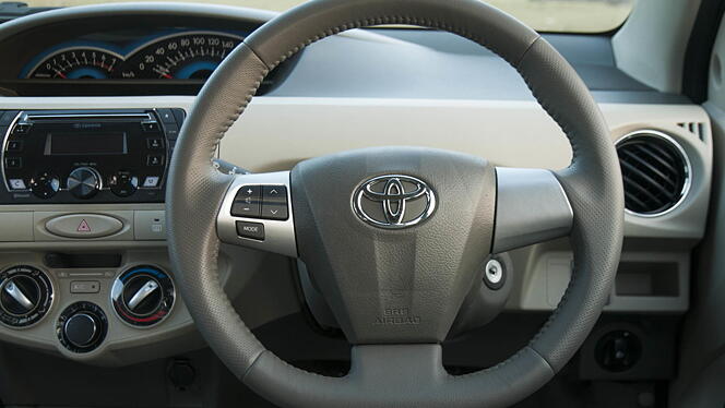Toyota Etios [2014-2016] Interior