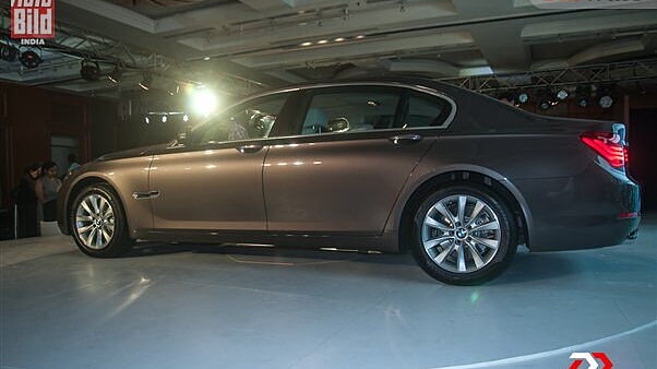 BMW 7 Series [2013-2016] Left Side View