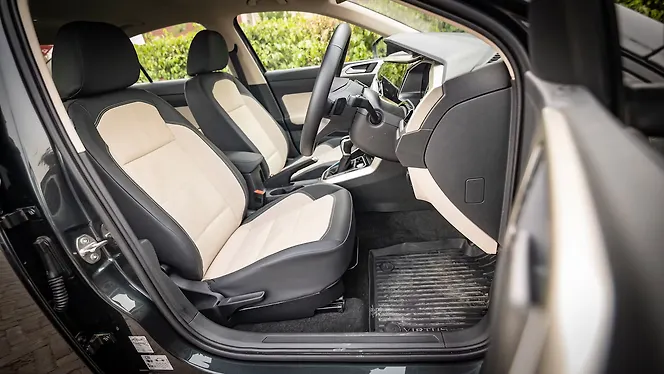 Volkswagen Virtus [2022-2023] Front Row Seats