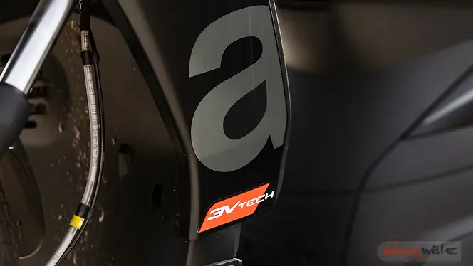 Aprilia SR 160 Front Suspension