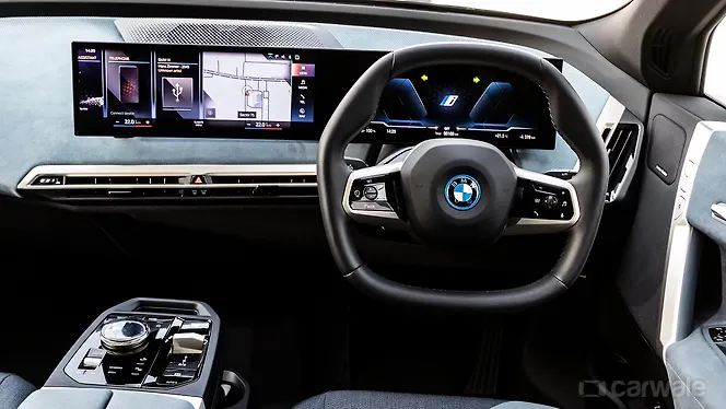 BMW iX Dashboard