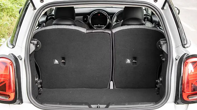 MINI Cooper SE Bootspace MINI Cooper SE Bootspace