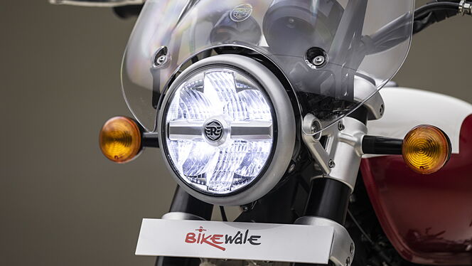 Royal Enfield Super Meteor 650 Head Light