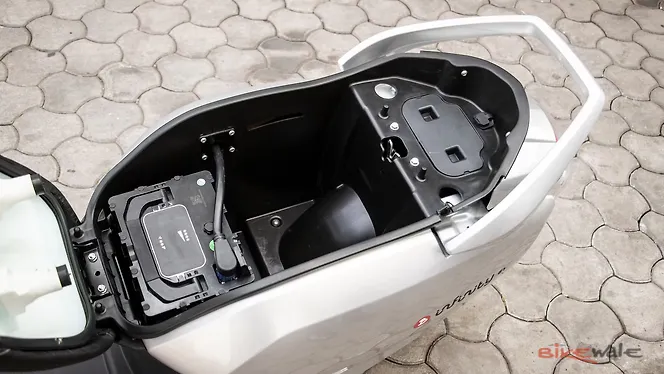 Bounce Infinity E1 Underseat Storage