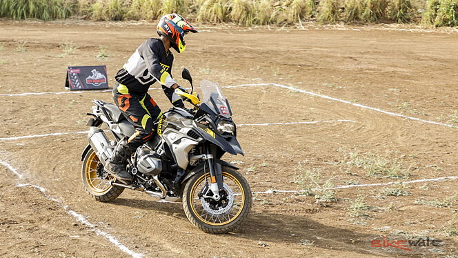 BMW R 1250 GS Left Front Three Quarter