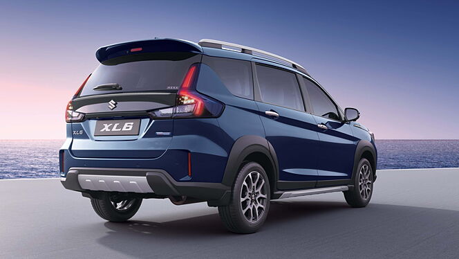 Maruti XL6 Price - Images, Colours & Reviews - CarWale