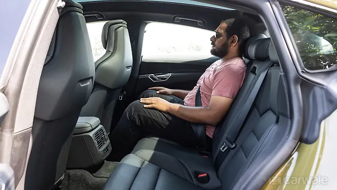 Audi e-tron GT Second Row Seats