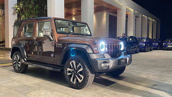 Mahindra Thar Roxx Right Front Three Quarter