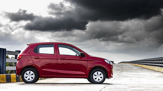 Maruti Suzuki Alto K10 Right Side View